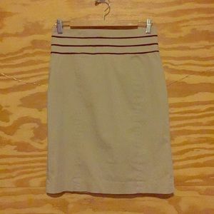 Pencil skirt with black striped band